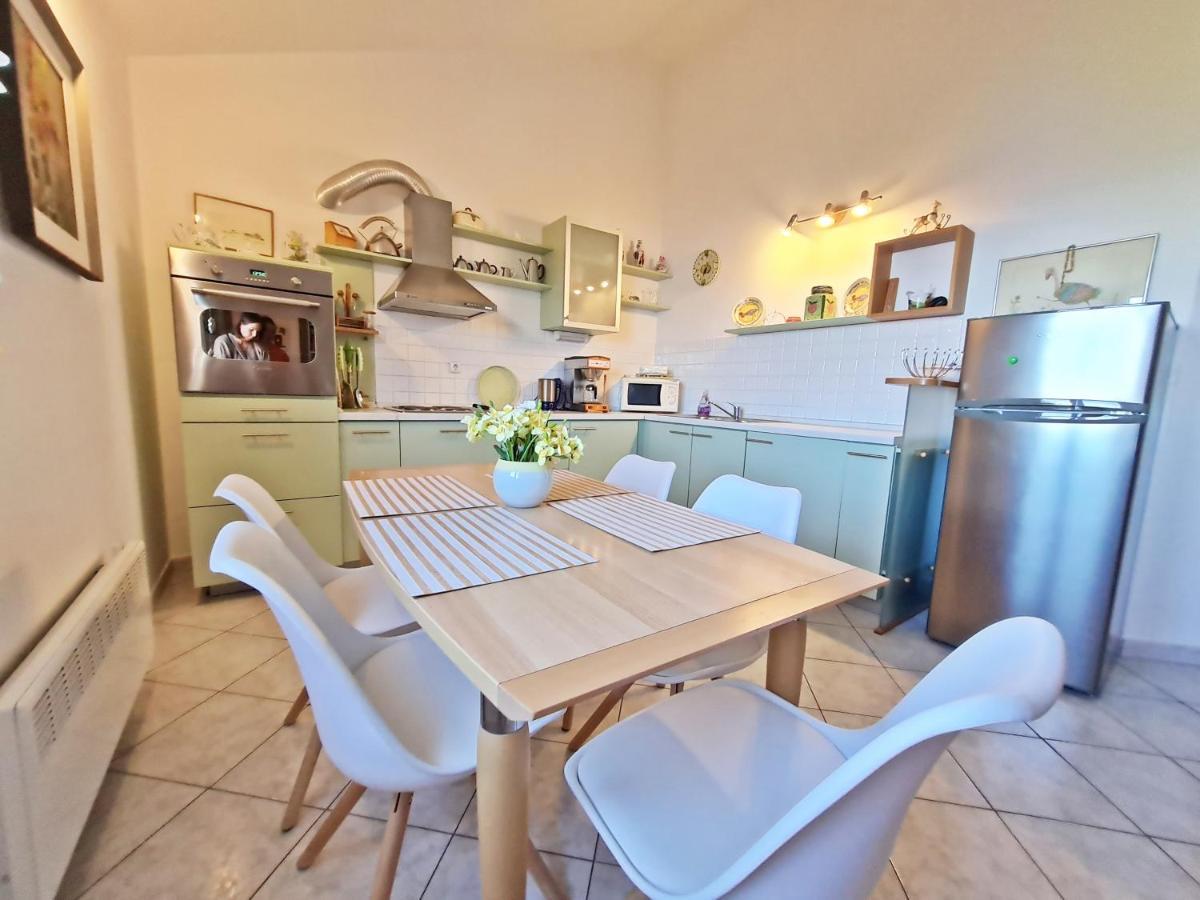 Apartment Ivana Borak 奥米什 外观 照片