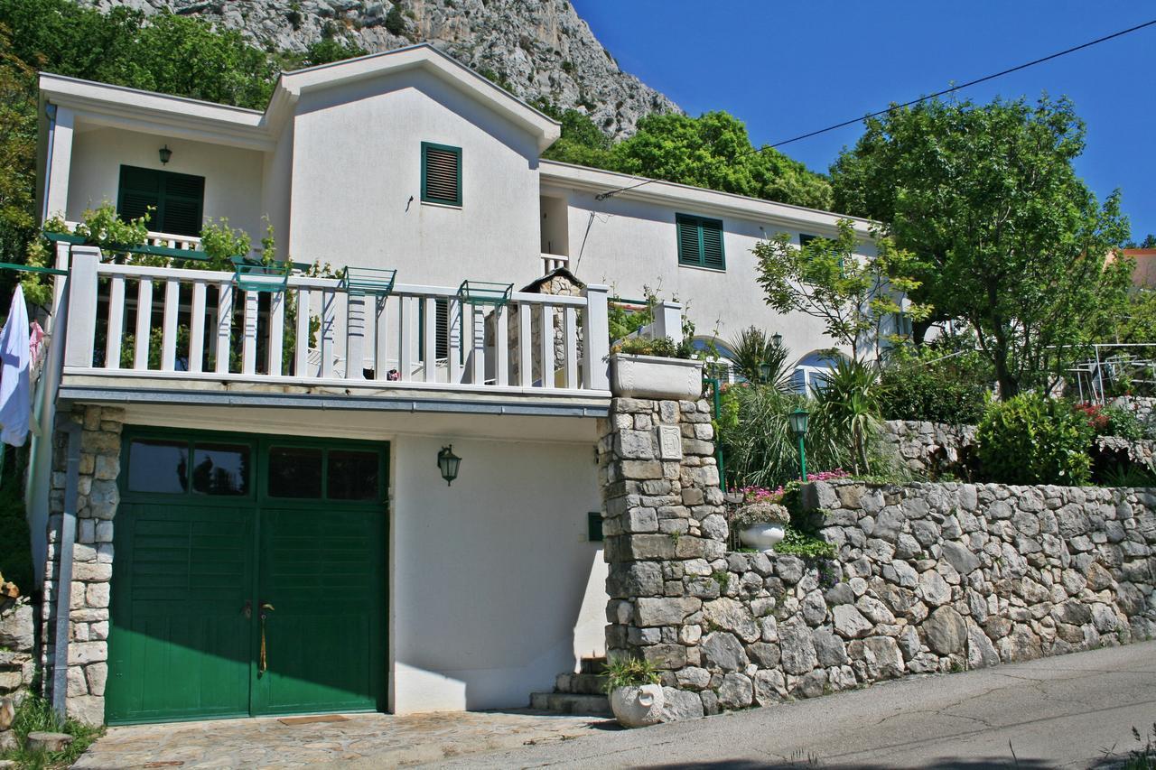 Apartment Ivana Borak 奥米什 外观 照片